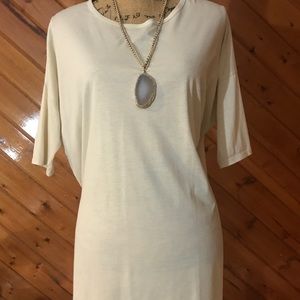 LulaRoe Irma high/low tunic in cream